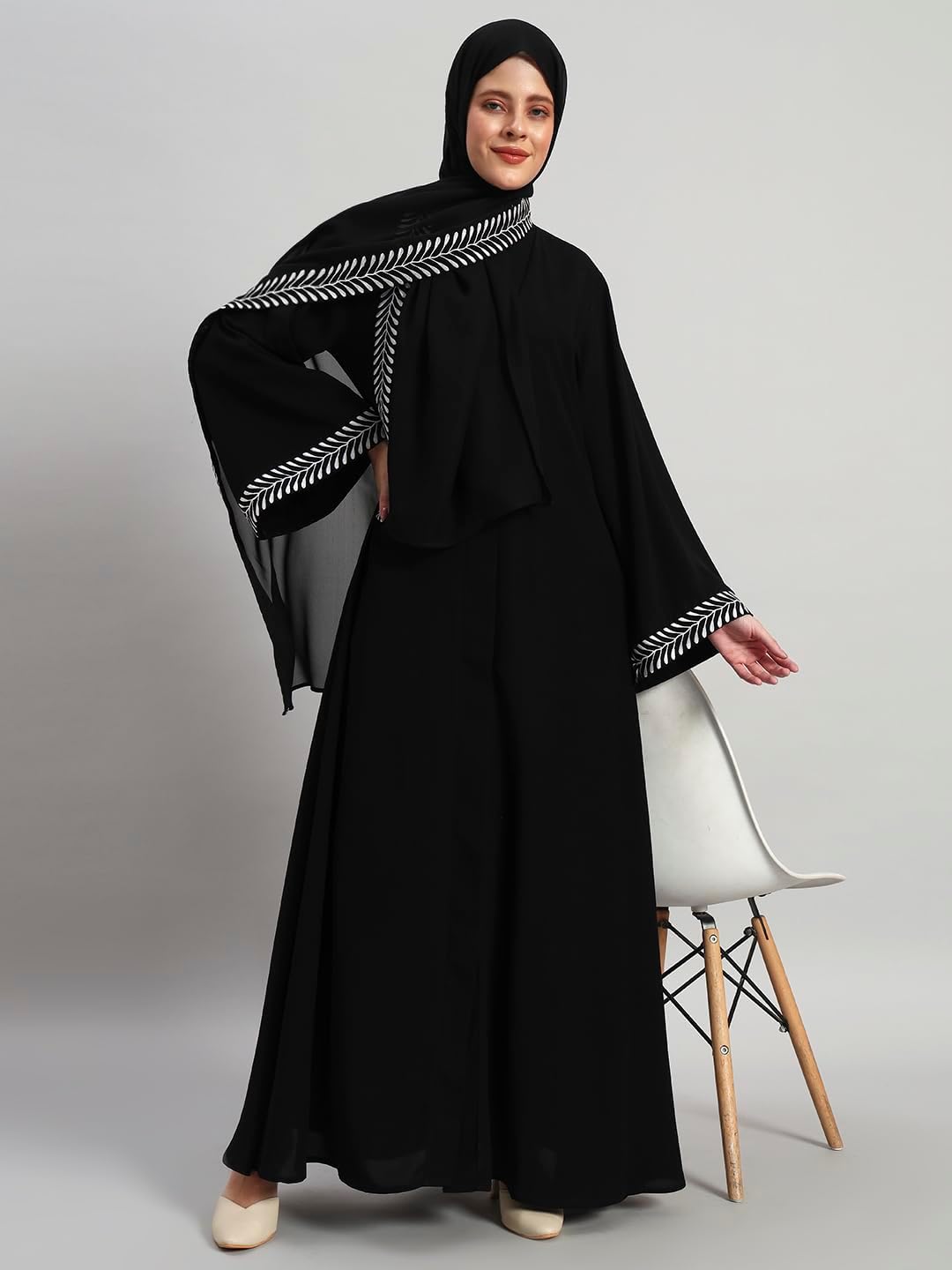 عباية أنيقة للنساء مع حجاب بتصميم مطرز يجمع بين الاحتشام والأناقة تغطي الجسم بالكامل - الصورة 21